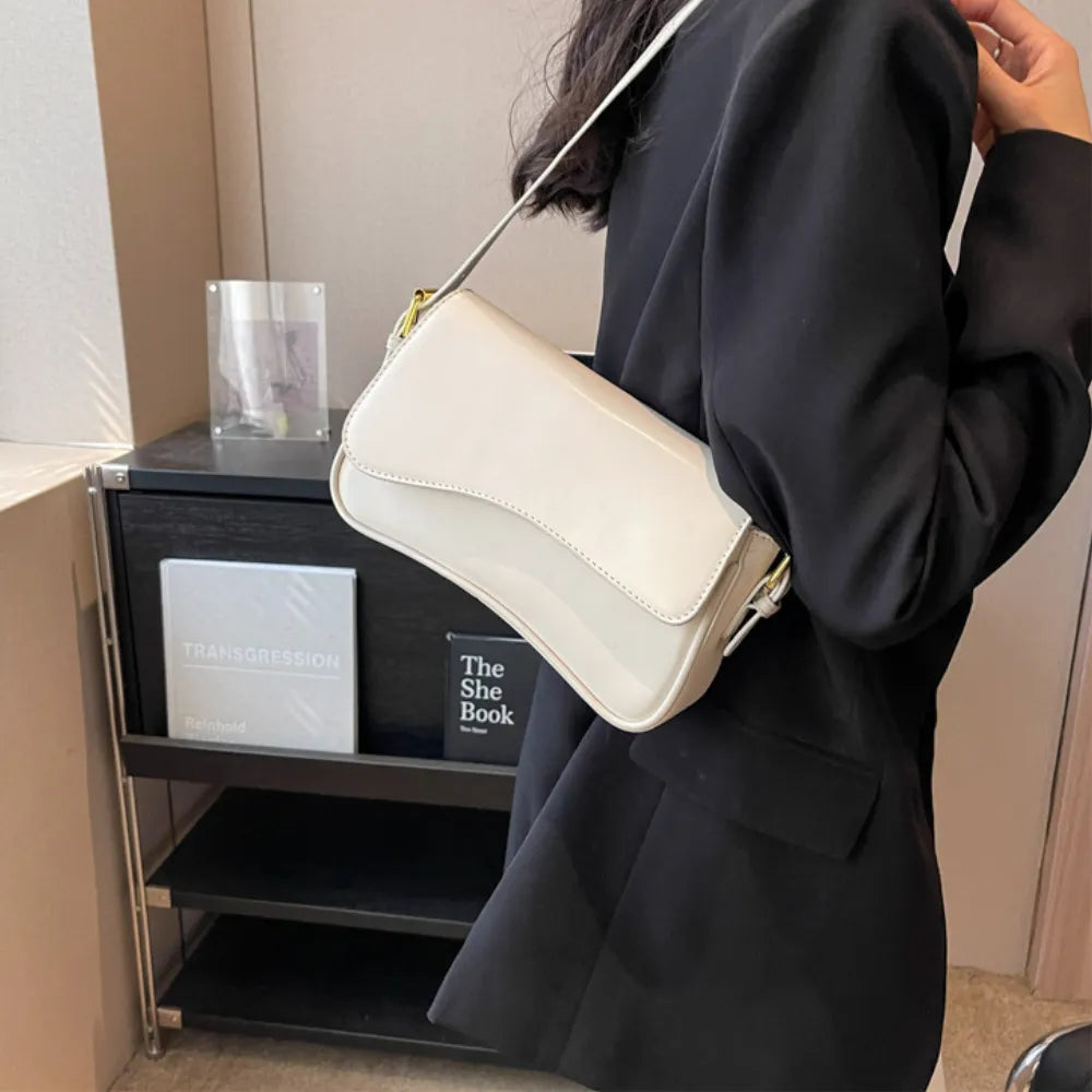 Carla Motti - Bolsa Premium