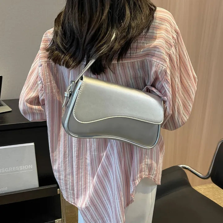 Carla Motti - Bolsa Premium