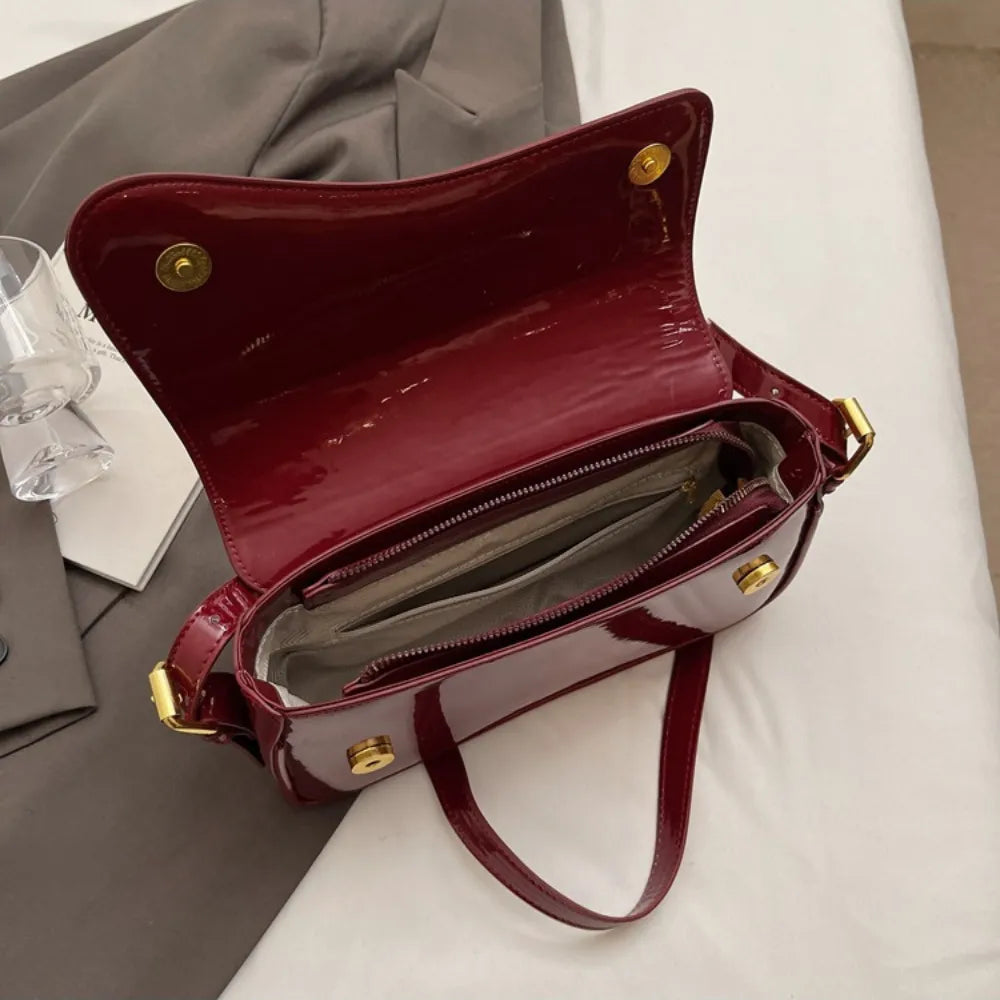 Carla Motti - Bolsa Premium