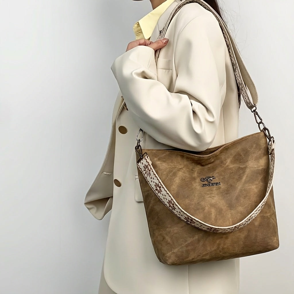 Elegancia informal de Milan | Bolsa de hombro moderno